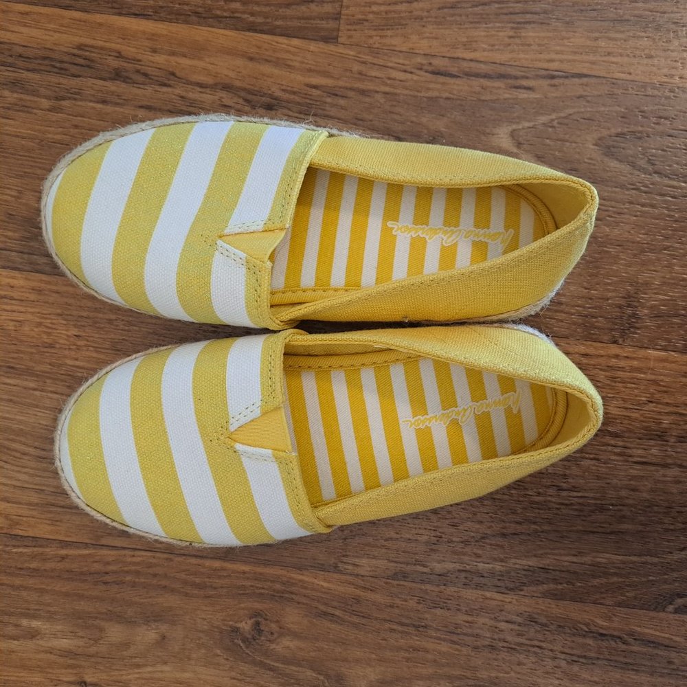 Hanna Andersson Paulina Slip-On Yellow Striped Shoes Size 1 - Picture 4 of 8